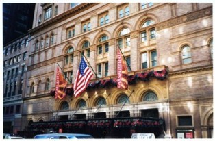 Carnegie_Hall_October_2001.jpg