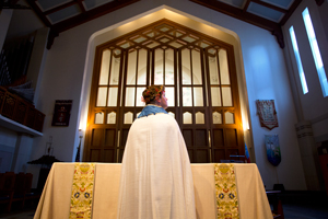 Conor_McDonald_as_Jesus_in_CCM_s_St._John_Passion_1.jpg