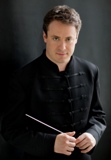 Julian_Kuerti_conductor__c._Dario_Acosta_.jpg