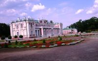 Palace_of_Peter_the_Great__Kadriorg__Tallinn.jpg