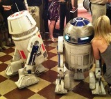 R2D2_and_friend_in_lobby.jpg