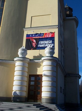 Tallinn_February__20003_Estonia_Concert_Hall_with_banner.jpg
