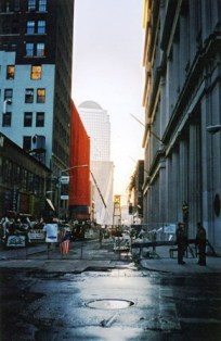 behind_the_barricades_at_Ground_Zero_1001.jpg