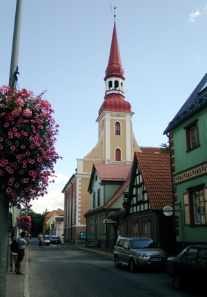 elisabeth_church_1.jpg