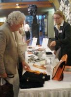 merchandise_table_Beethovenhall_Bonn_909.jpg