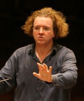 stephane_deneve_conducting_1.JPG